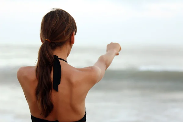 Exercices de poinçonnage sur la plage — Photo
