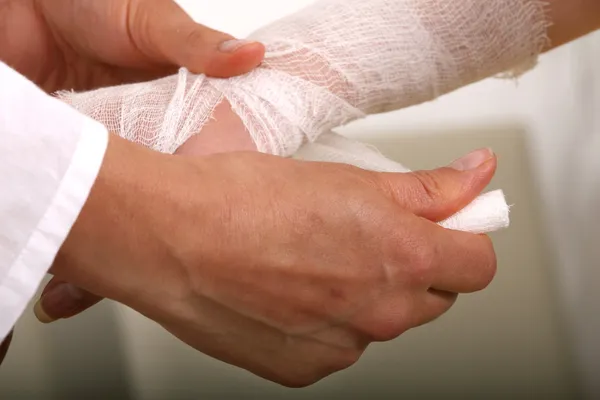 Hand bandage — Zdjęcie stockowe