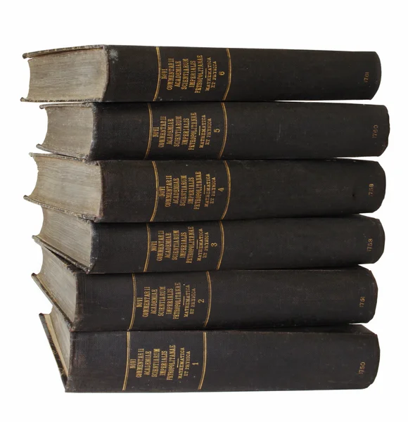 Alte schwarze Bücher stapeln sich — Stockfoto