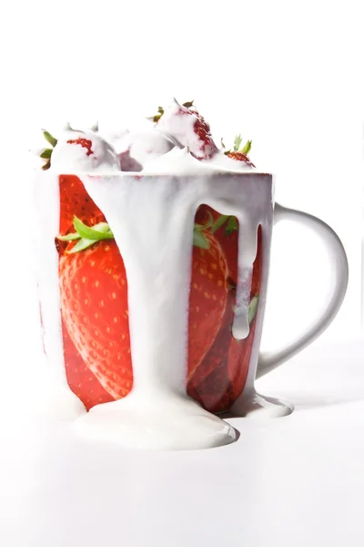 신선한 크림 딸기 — 스톡 사진