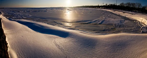 Panorama invernale sul mare — Foto Stock