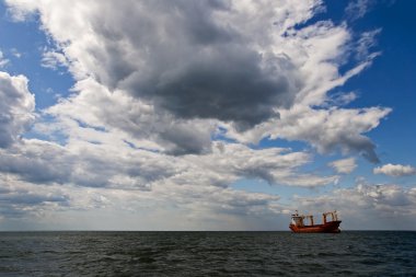 açık denizde tanker gemisi