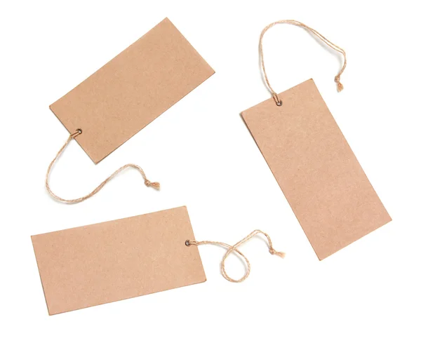 Etiquetas en blanco atadas con cuerda marrón —  Fotos de Stock