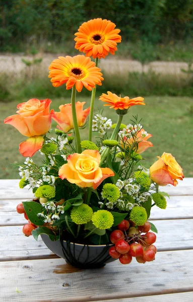 Bellissimo bouquet dai toni arancio — Foto Stock