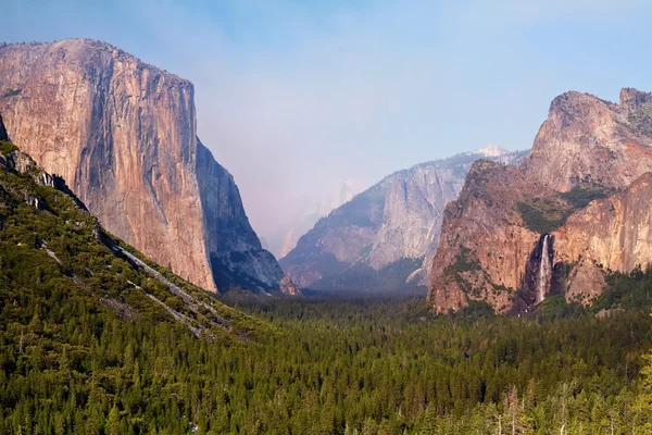 El Capitan, Vale de Yosemite — Fotografia de Stock