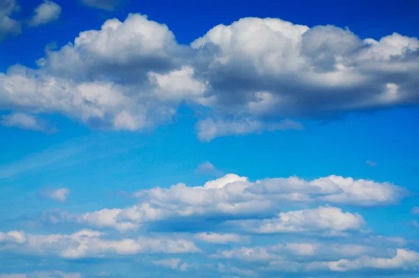 Büyük bulutlar — Stok fotoğraf