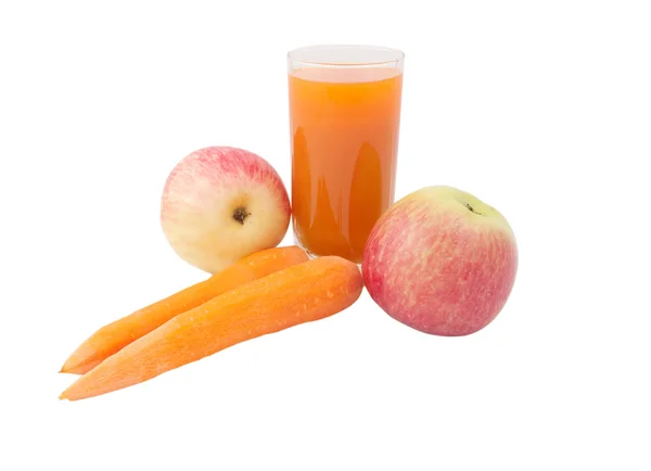Copo de suco com cenouras e maçãs — Fotografia de Stock