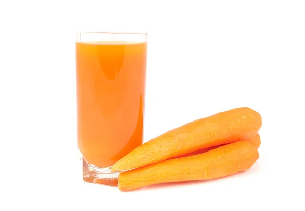 Glas Saft mit Karotten — Stockfoto