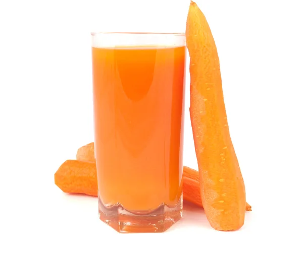 Glas Saft mit Karotten — Stockfoto