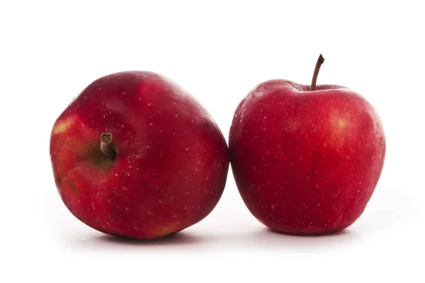 两个红苹果 — 图库照片