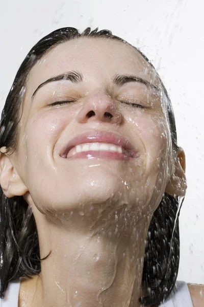 Ritratto di donna bagnata — Foto Stock