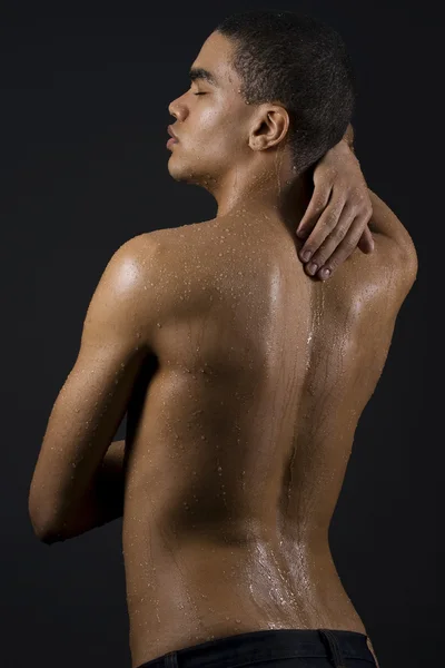Hombres disfrutando de la ducha —  Fotos de Stock