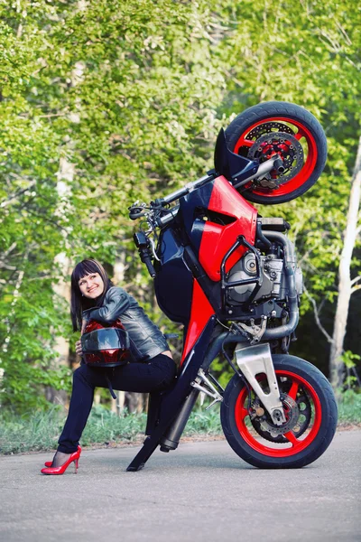 Hezká motorkář — Stock fotografie