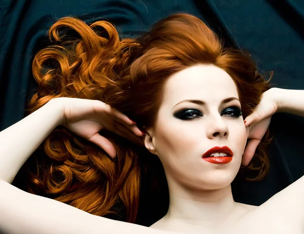 Redhead sensualiteit — Stockfoto