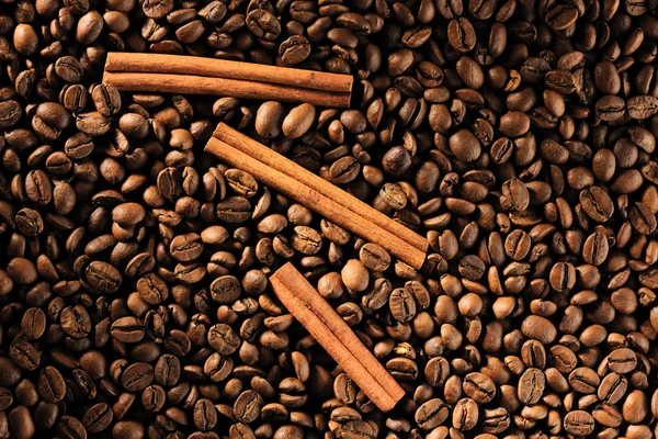 Granos de café y canela —  Fotos de Stock