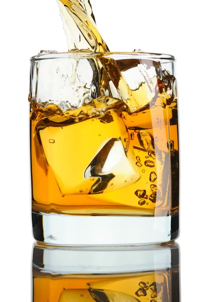 Pouring whiskey — Stock Photo, Image