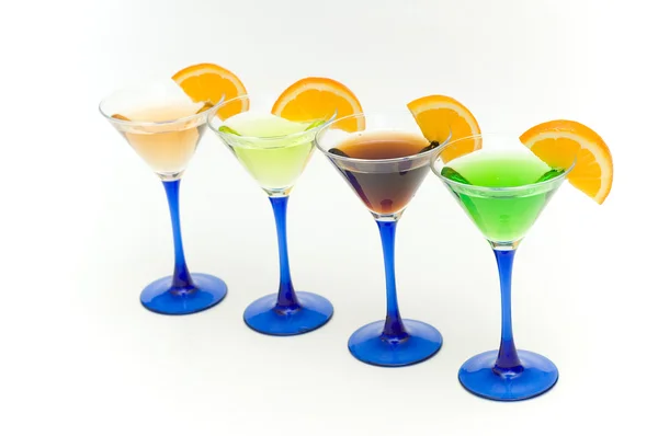 Cocktail com laranja isolado — Fotografia de Stock