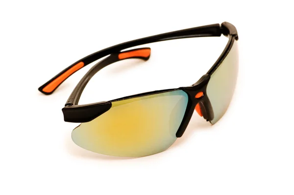 Óculos escuros coloridos isolados no branco — Fotografia de Stock