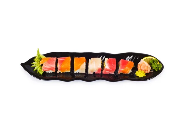 Placă de sushi izolată pe alb — Fotografie, imagine de stoc