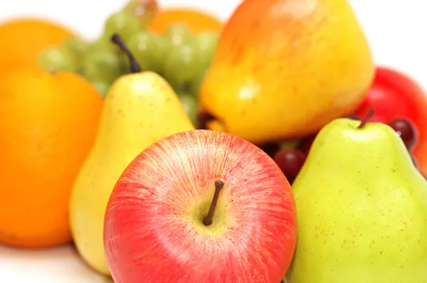 Diverse vruchten met rode appel — Stockfoto