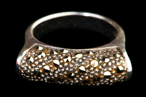 Šperky prsten izolovaných na černém — Stock fotografie