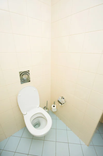 Toaleta w łazience — Zdjęcie stockowe