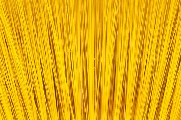 Lange Spaghetti arrangiert — Stockfoto