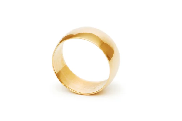Zlatý prsten izolovaných na bílém — Stock fotografie