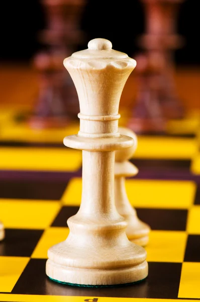 Σκάκι έννοια με κομμάτια — Φωτογραφία Αρχείου