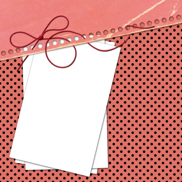 Вітальна рожева листівка з листами — стокове фото