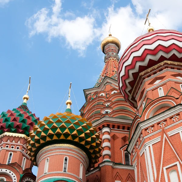 St. Catedral de Basilio en Moscú en la plaza roja —  Fotos de Stock