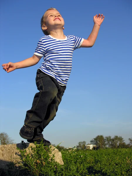 Kind wird springen — Stockfoto