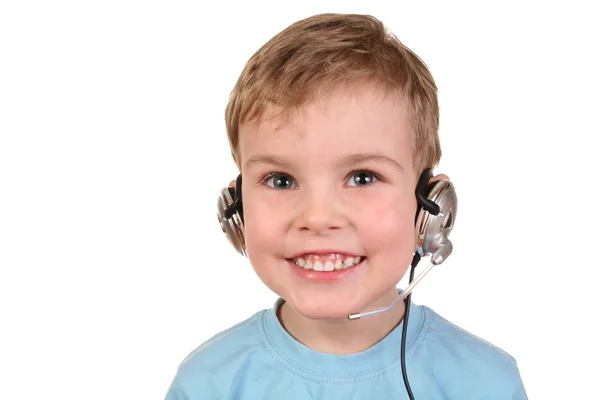 Щасливий хлопчик з навушниками 2 — стокове фото