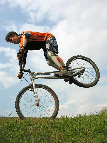Truque de bicicleta — Fotografia de Stock