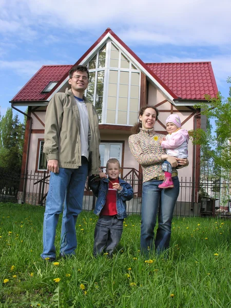 Семья и дом. весна — стоковое фото