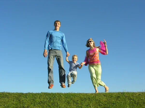 Fly happy family on blue sky 2 — Stock Photo, Image