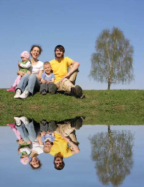 Family with birch and water — Stock Photo, Image