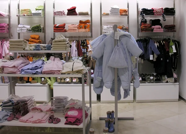 Van het kind kleding winkel — Stockfoto