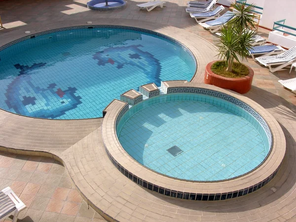 Bazén v hotelu — Stock fotografie