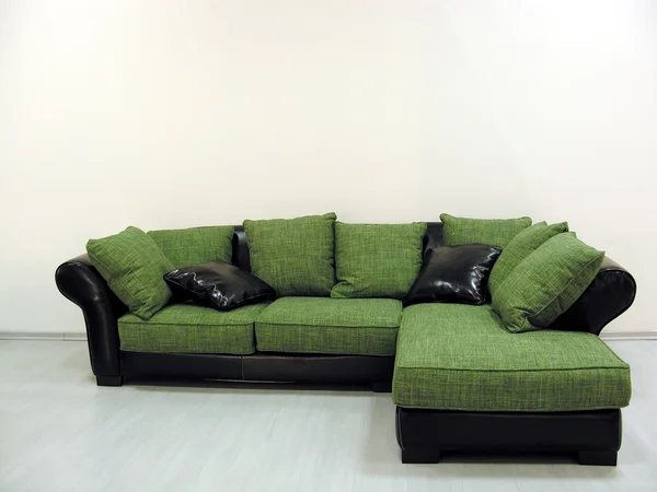 Grünes Sofa — Stockfoto