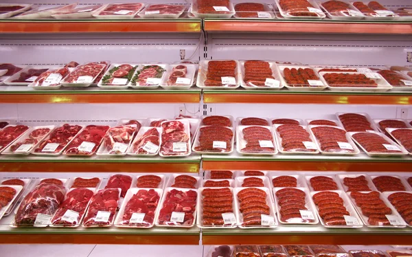 Carne in negozio — Foto Stock