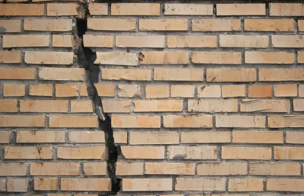 Сломанной стіни — стокове фото
