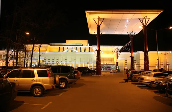 Mega tienda noche al aire libre — Foto de Stock