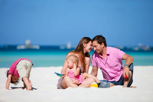 Family on vacation — Stock Photo, Image