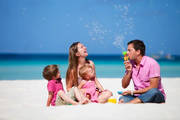 Família em férias — Fotografia de Stock
