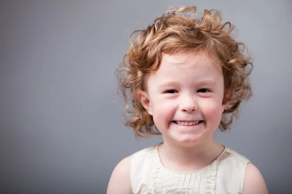 Ragazza sorridente — Foto Stock