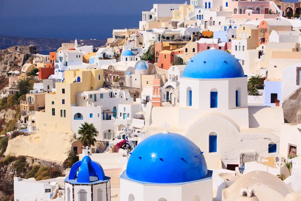Tradiční řecké malé města oia na ostrově santorini — Stock fotografie