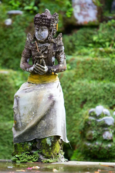 Παλιά όμορφο άγαλμα πέτρα Μπαλί — Φωτογραφία Αρχείου