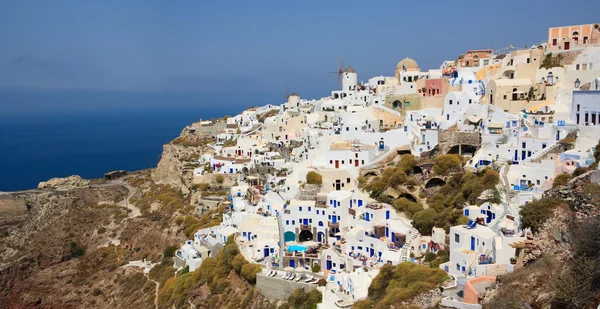 Panorama da aldeia de Oia em Santorini — Fotografia de Stock