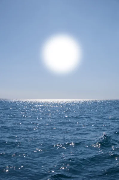 Cerul albastru și oceanul — Fotografie, imagine de stoc